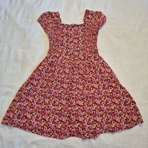 Mudd girls size 8 pink dress with floral print, cap sleeve, gathered sides VGUC